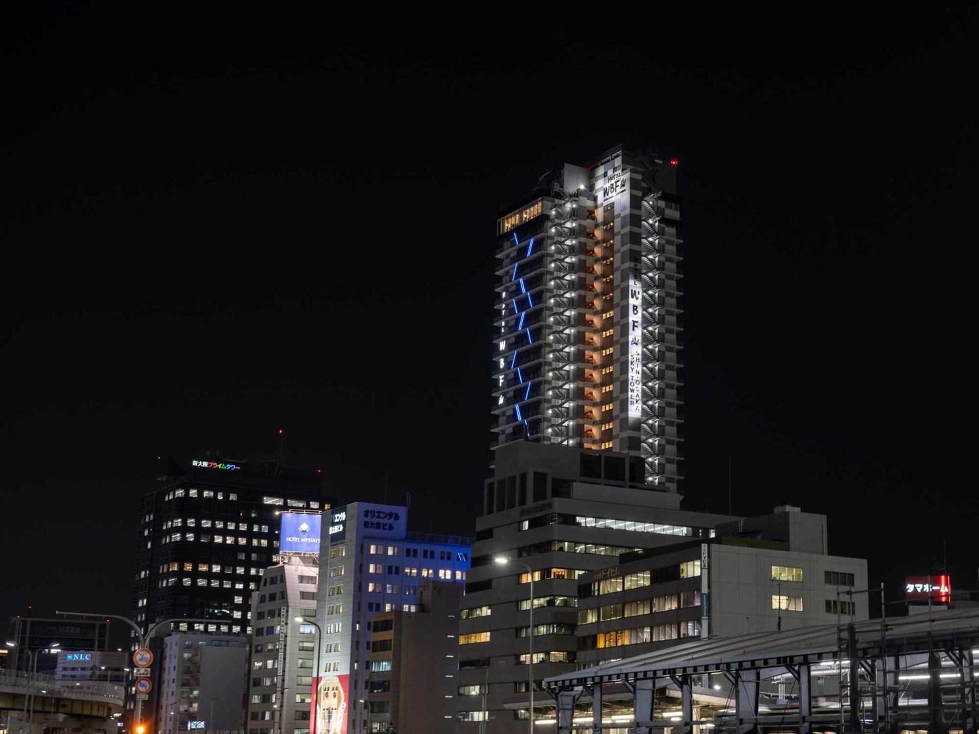 Hotel Wbf Shin-Osaka Skytower Bagian luar foto